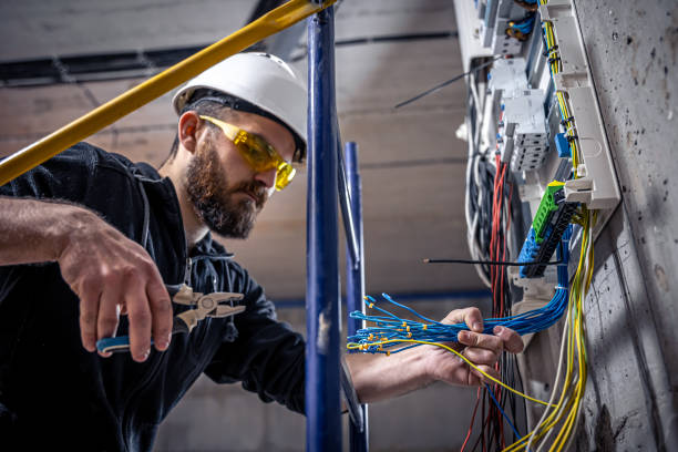 Best Emergency Electrical Repair  in Maple Heights, OH